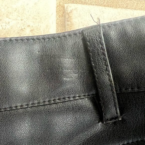 NWOT Zara Faux Leather Mini Skirt in Black - Picture 4 of 6